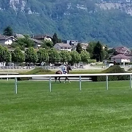 Emeraude Proche Hippodrome Aix-les-Bains